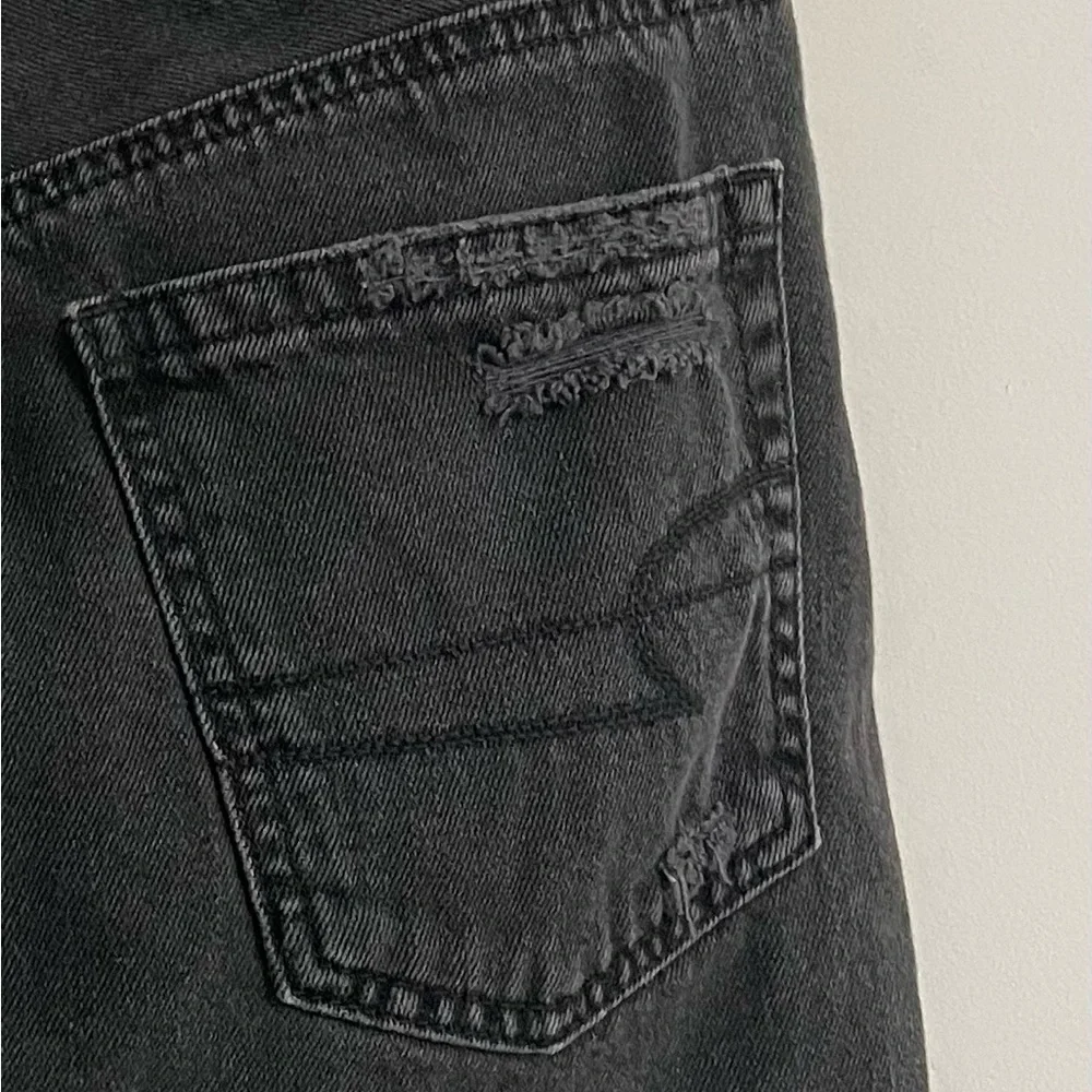 American Eagle Outfitters Black Distressed Denim Mini Skirt Size 0 - Picture 4 of 6